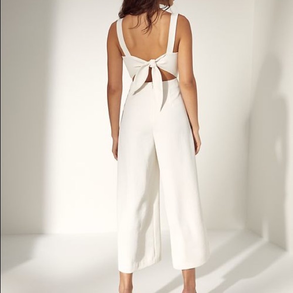 Wilfred Pants - Wilfred Écoulement Jumpsuit Tie-back, sleeveless jumpsuit - White - XS - Aritzia